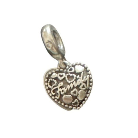 Authentic Pandora Charm Love Makes A Family. - Picture 3 of 6